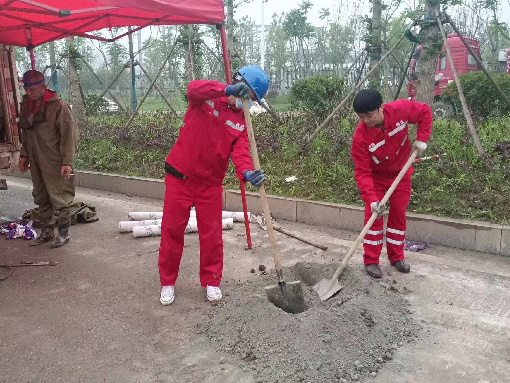 子洲管道疏通哪家好】及时进行市政管道清淤
